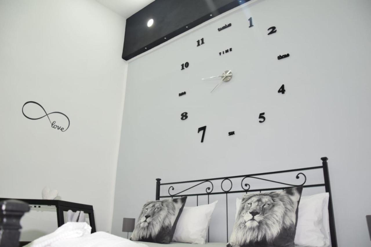 Cassini'S House Apartment Napoli Bagian luar foto