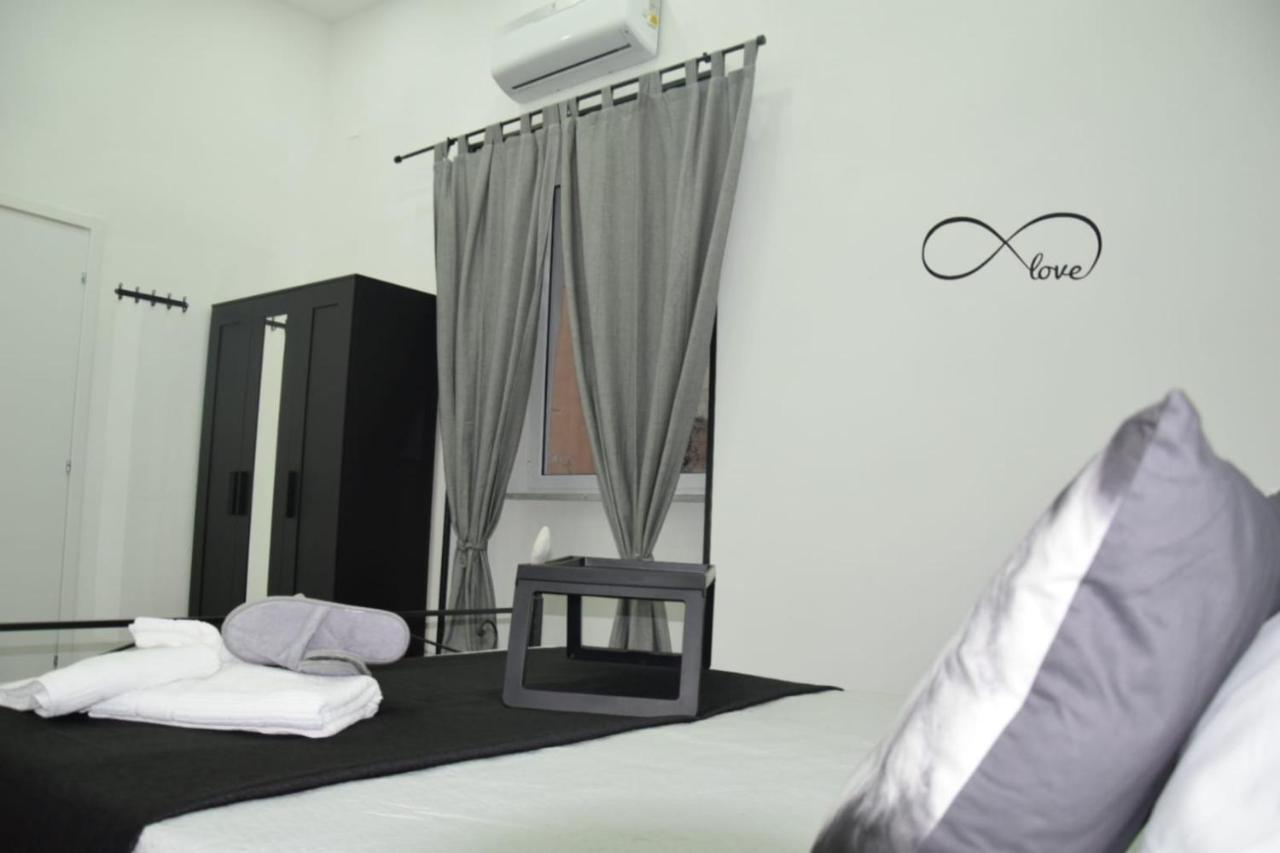 Cassini'S House Apartment Napoli Bagian luar foto