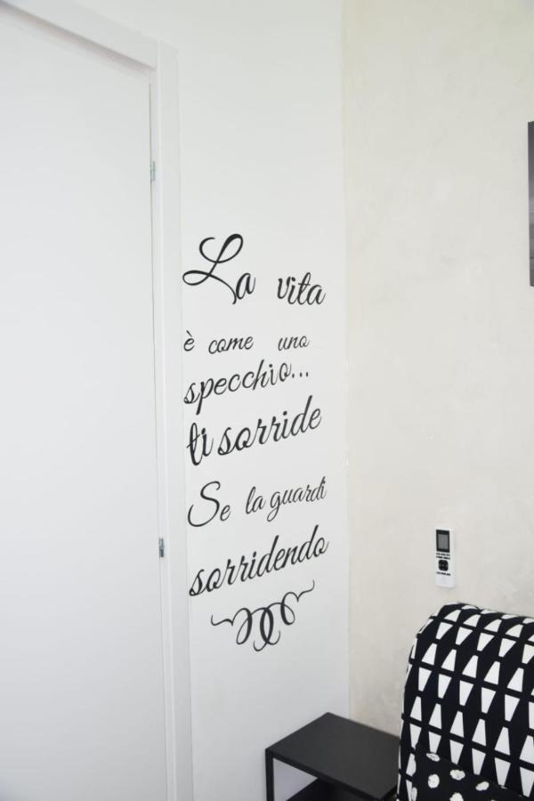 Cassini'S House Apartment Napoli Bagian luar foto