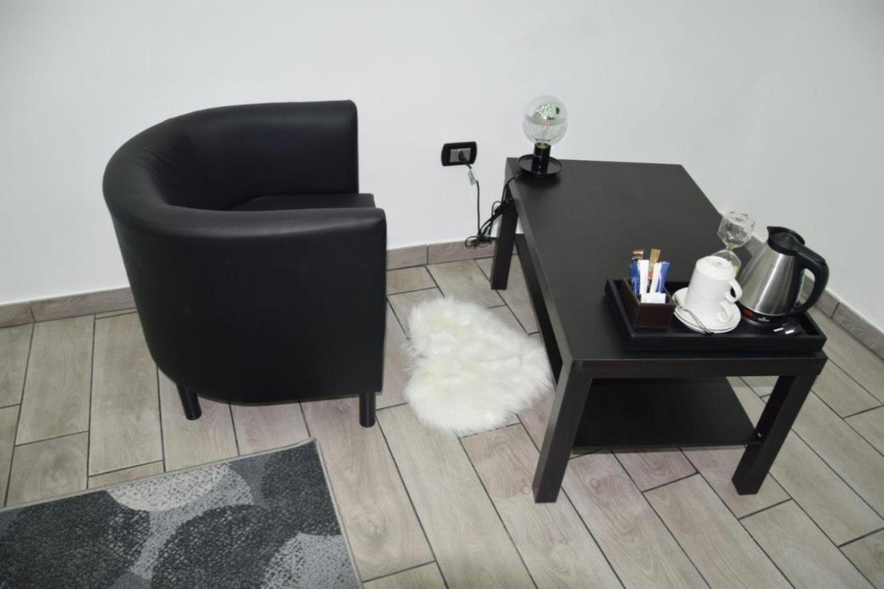 Cassini'S House Apartment Napoli Bagian luar foto